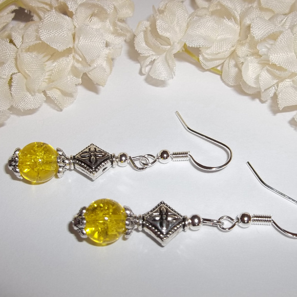 Yellow Drop Earrings for Women NWT Handmade Dangle Fashion Accessory Woman 4081 - Picture 4 of 8